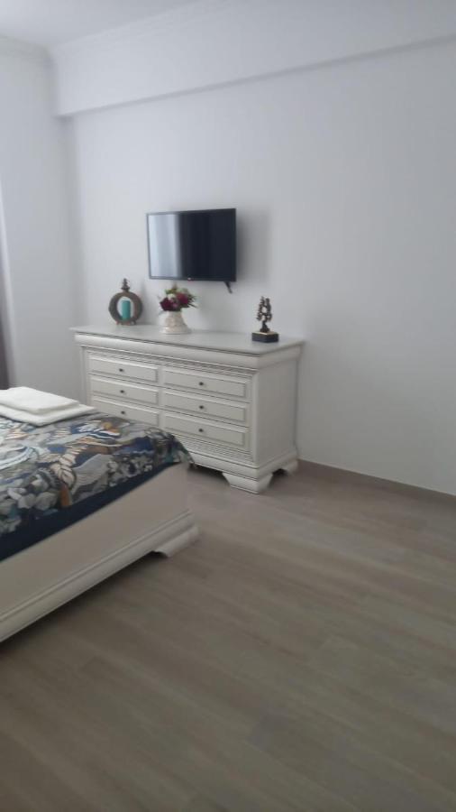 Campus Apartment Constanta Bagian luar foto